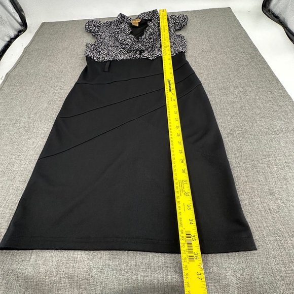 Midnight Velvet Dress Size 6 Black Gray Ruffled Cap Sleeve V-Neck Polyester & Sp - Picture 5 of 13